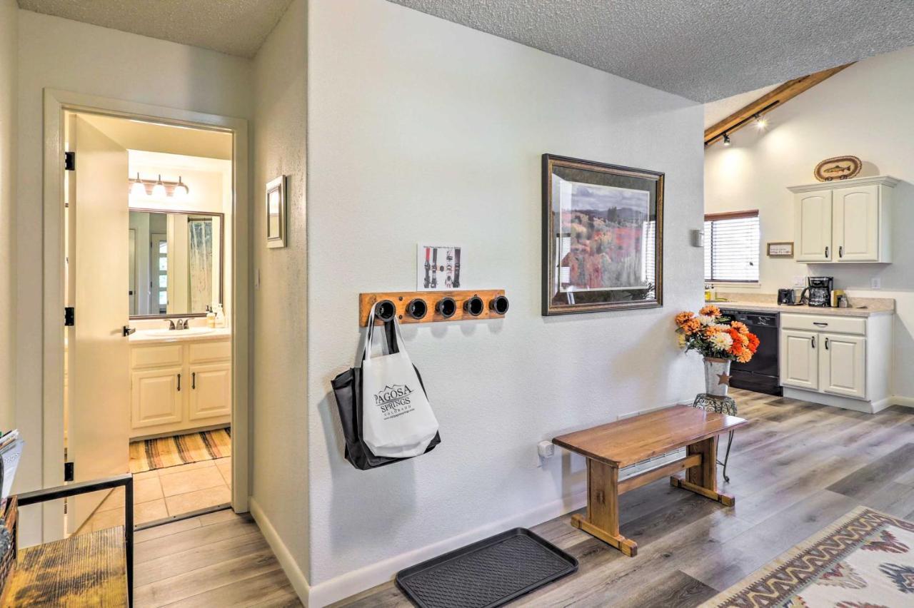 Cozy Pagosa Springs Townhome Fire Pit And Patio! Exterior photo